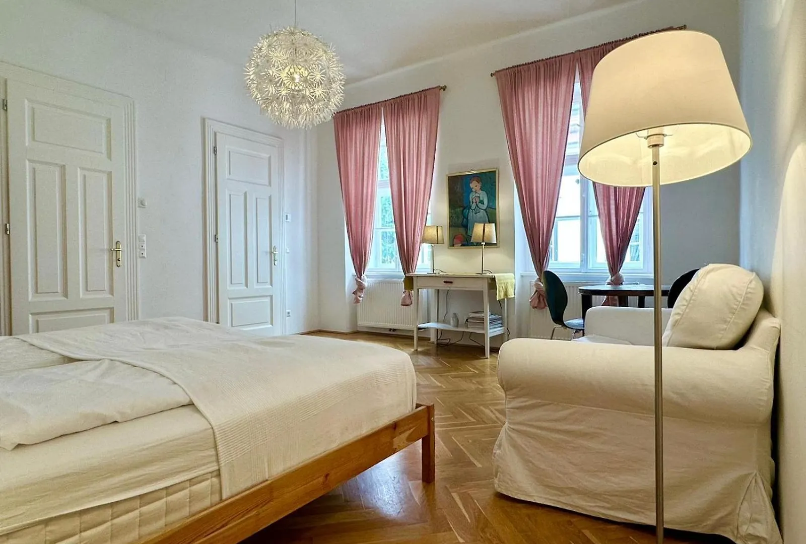 Chic 1-Br Apartment - Perfect Location Vienna 0*,