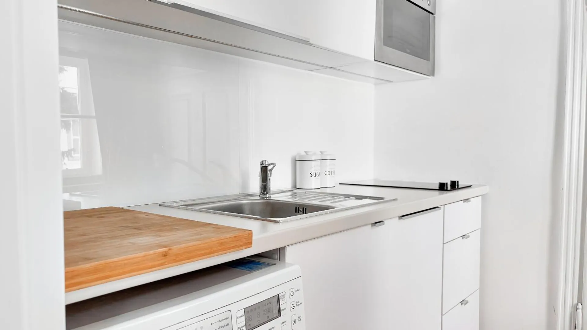 Chic 1-Br Apartment - Perfect Location Vienna