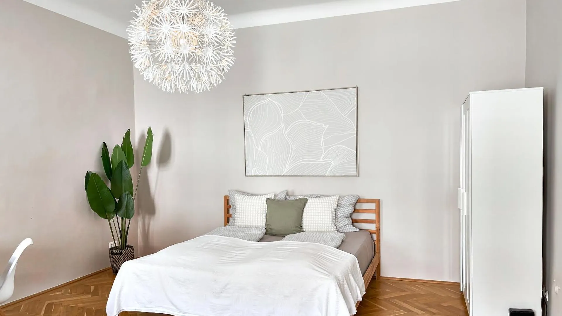 Chic 1-Br Apartment - Perfect Location Vienna Austria