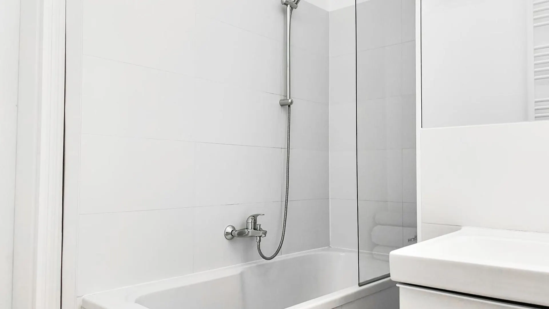 Chic 1-Br Apartment - Perfect Location Vienna